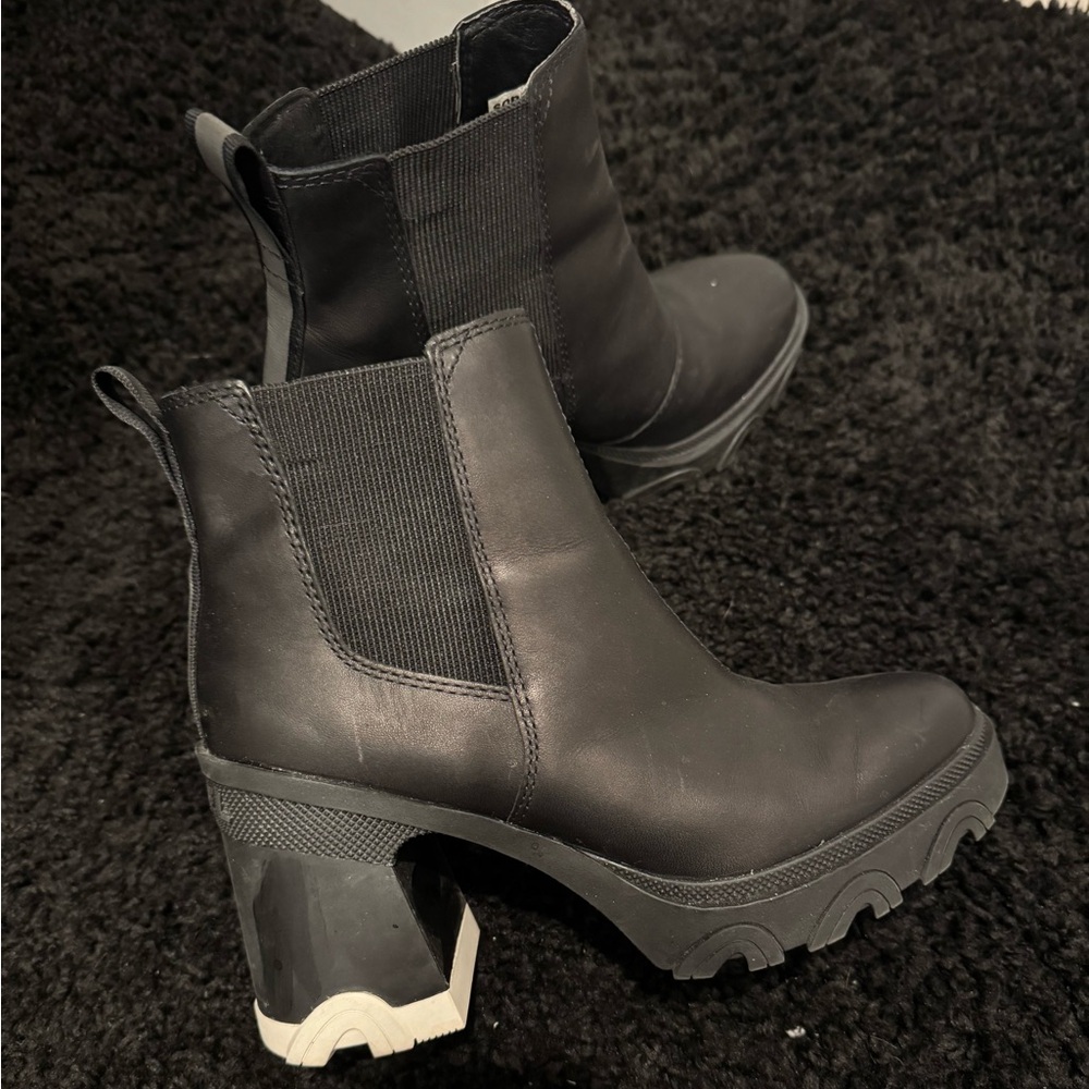 Sorel winter boots size 7.5